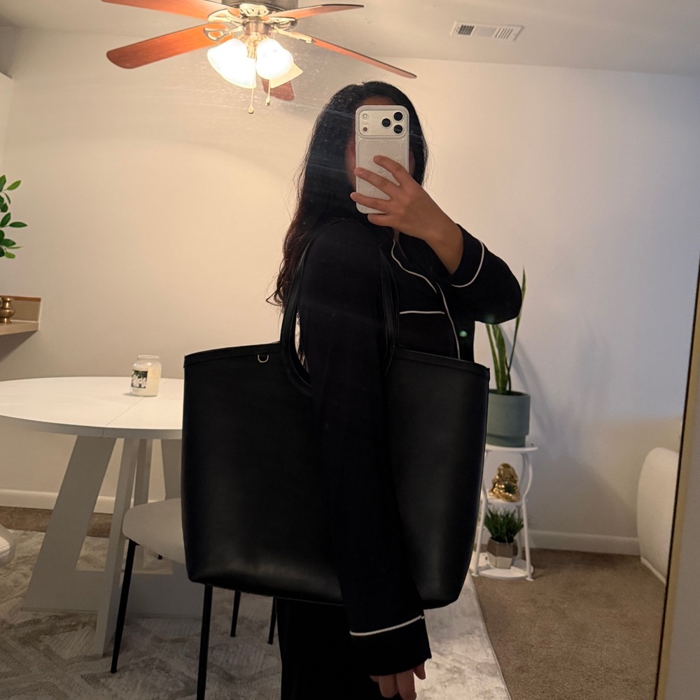 Source Unknown Black Tote Bag